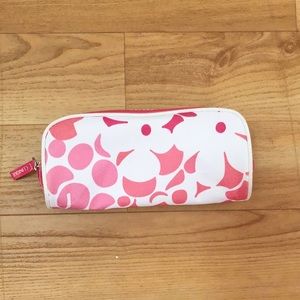 Clinique | Makeup Bag